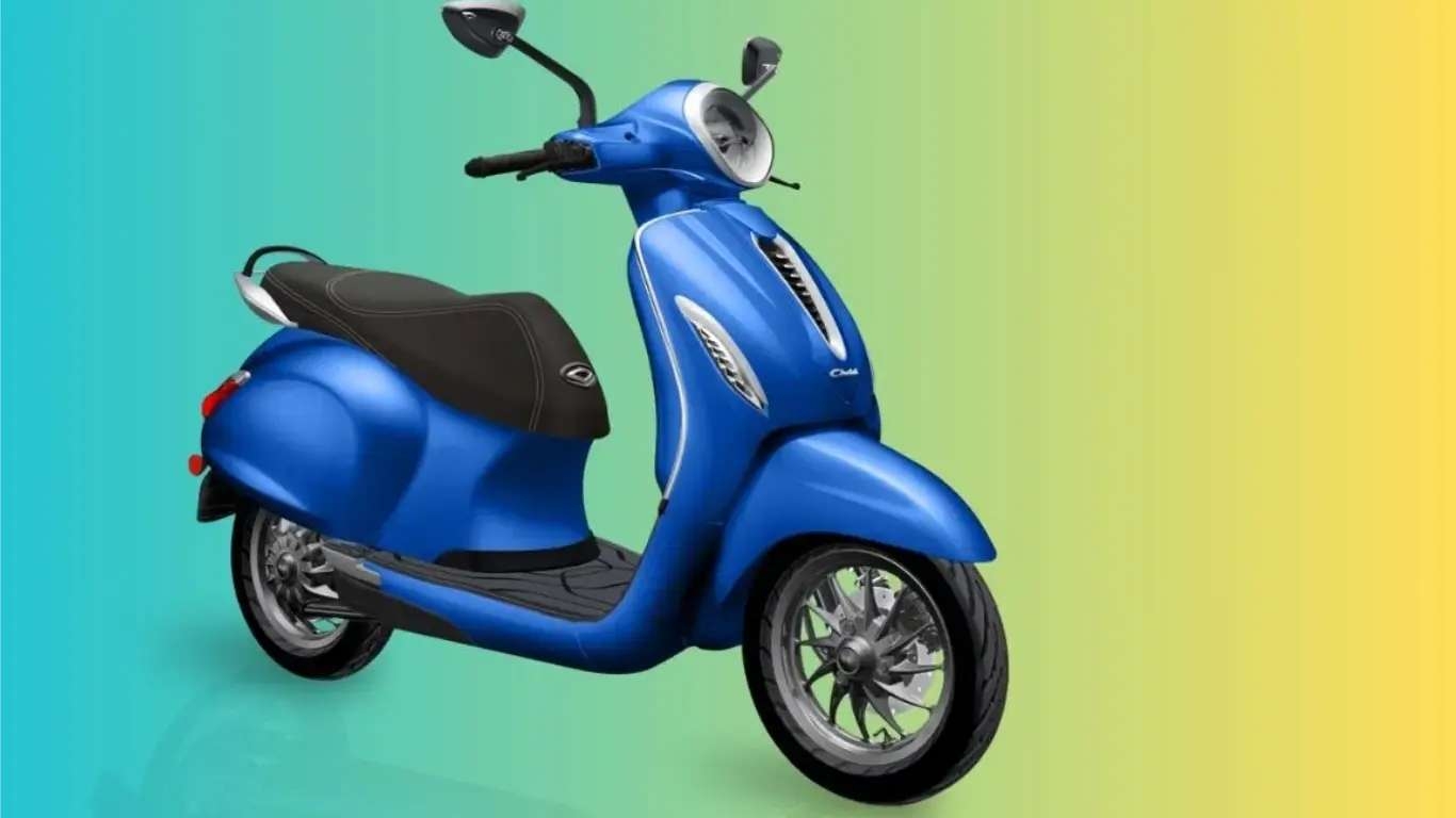 New Bajaj Chetak Blue 3202 Debuts at Rs. 1.15 lakh, Taking Over the Urbane