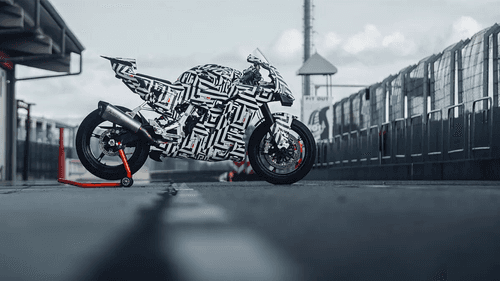 KTM Unveils 990 RC R Prototype, Set for 2025 Release