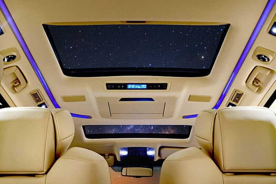 Toyota-Vellfire sunroof