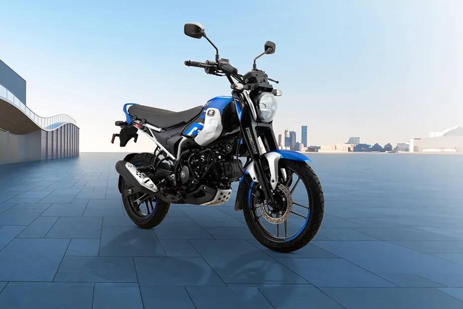 Bajaj freedom 125 right front three quarter