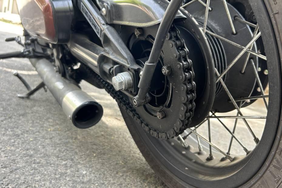 Jawa 42 bobber bike chain