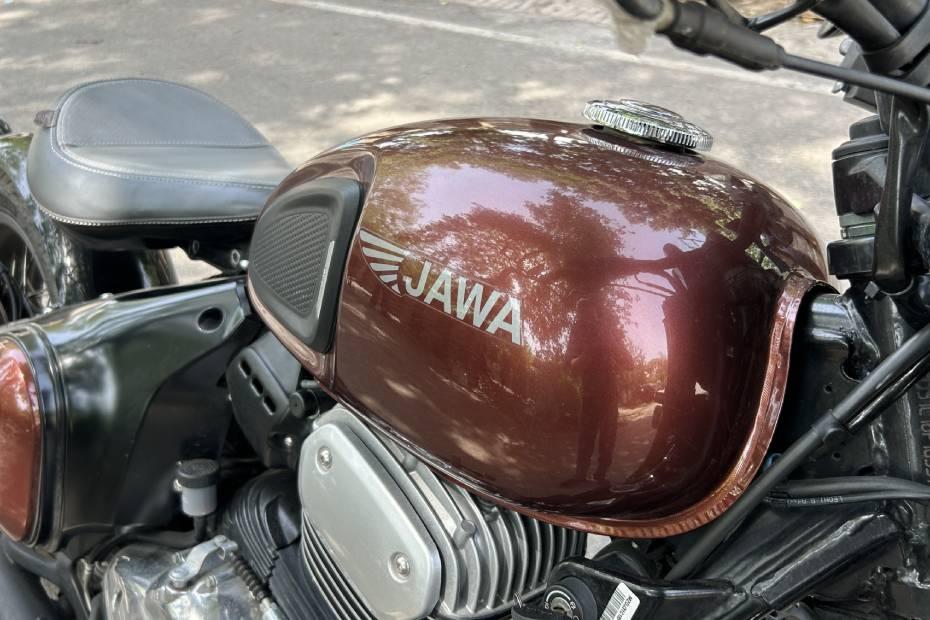 Jawa 42 bobber fuel tank