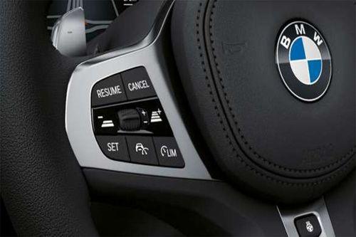 Active cruise control with stop&go function.