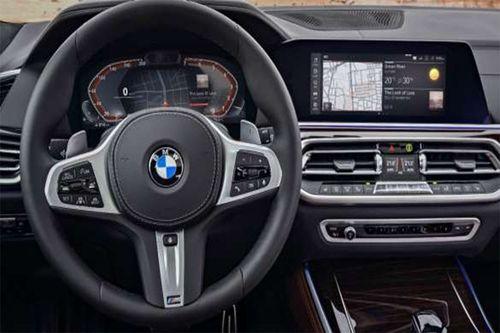 BMW live cockpit professional.