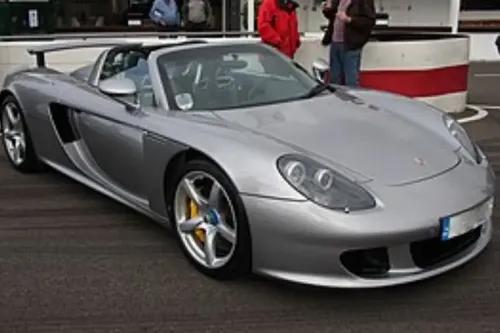 Porsche Carrera GT car