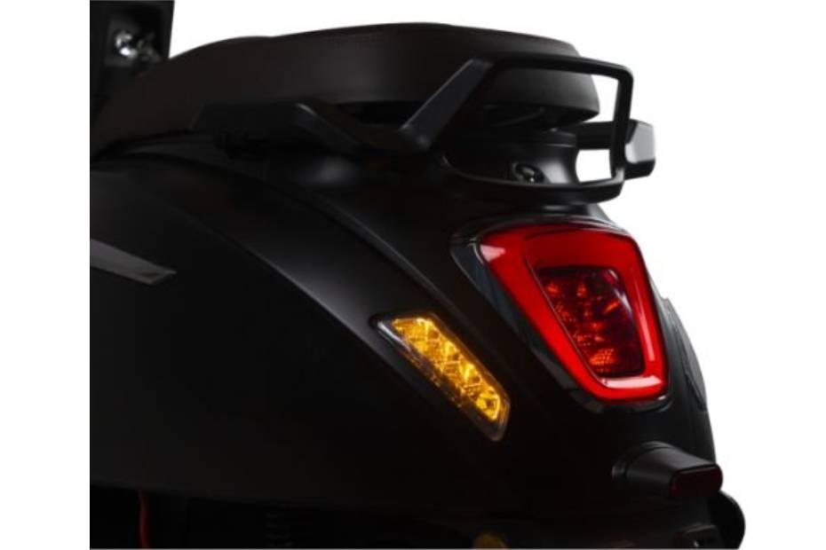 Dionev Jule Taillight