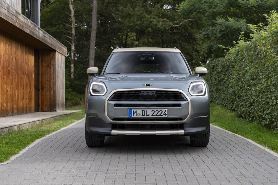 Mini Countryman Electric Front View