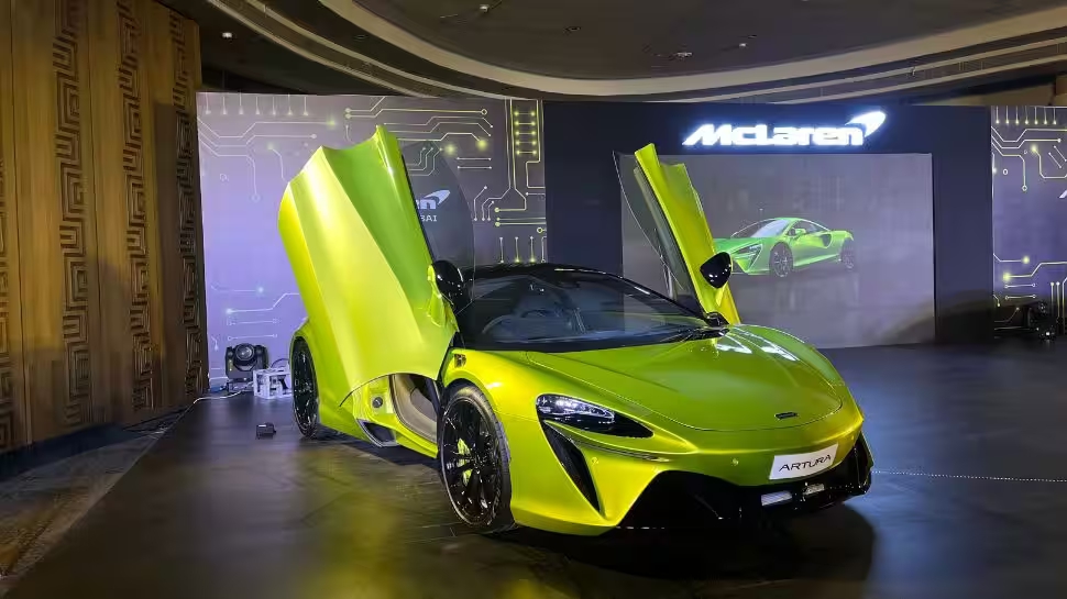 McLaren Artura Launched in India at Rs 5.1 Crore; Top Speed 330 KMPH news