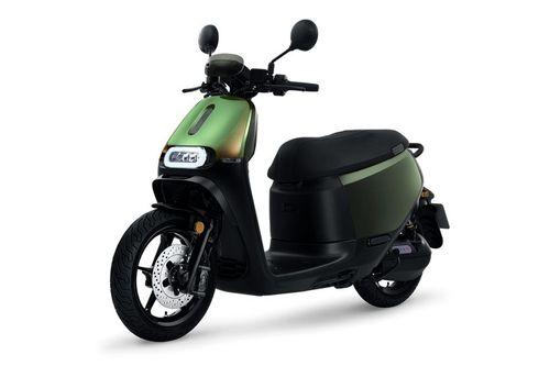 Gogoro Supersport scooter scooters