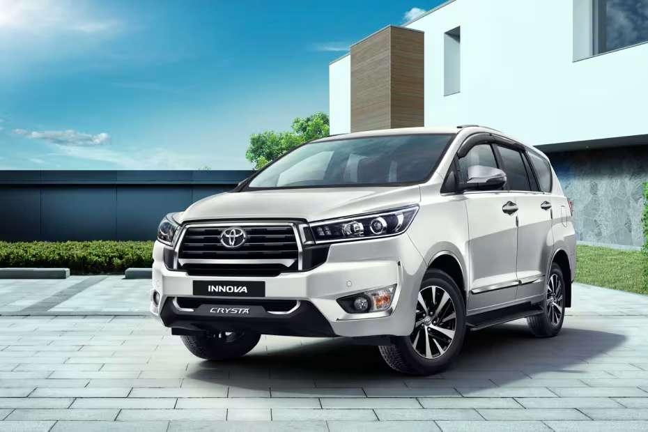 टोयोटा इनोवा क्रिस्टा Toyota Innova Crysta