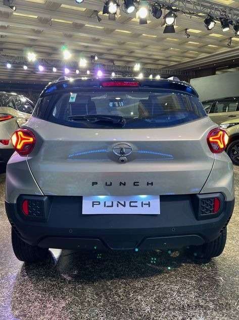 <p>Tata Punch On-Road Price & Key Features<br></p> <p>Tata Punch On-Road Price & Key Features<br></p>