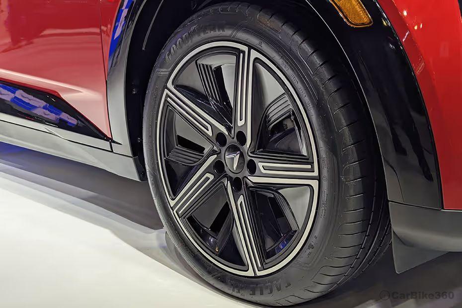 Vinfast VF7 Front Wheel Vinfast VF7 Front Wheel